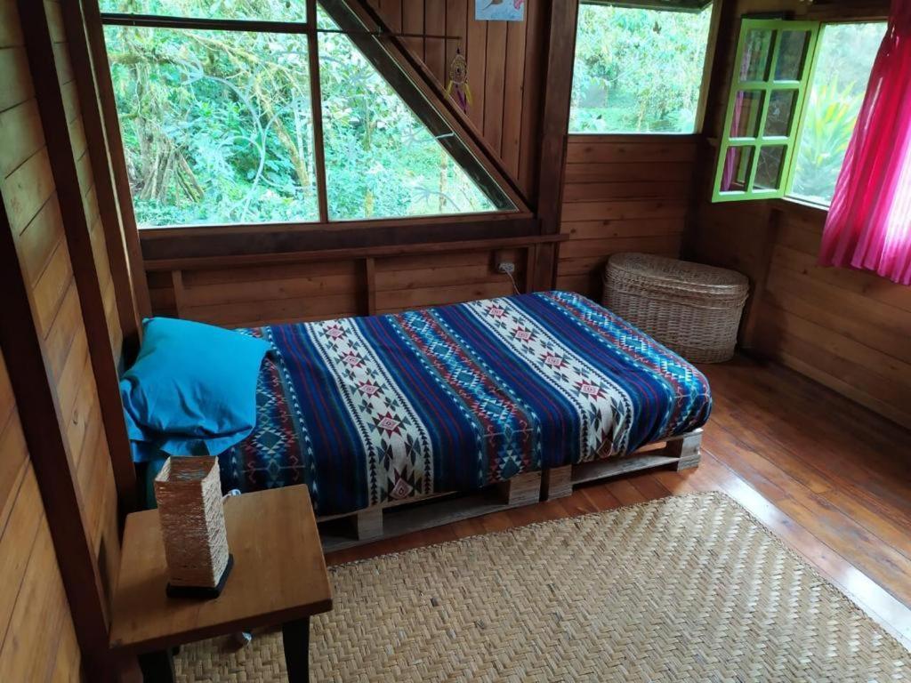 Mindo Eco Chalet Con Rio Y Cascada Екстер'єр фото